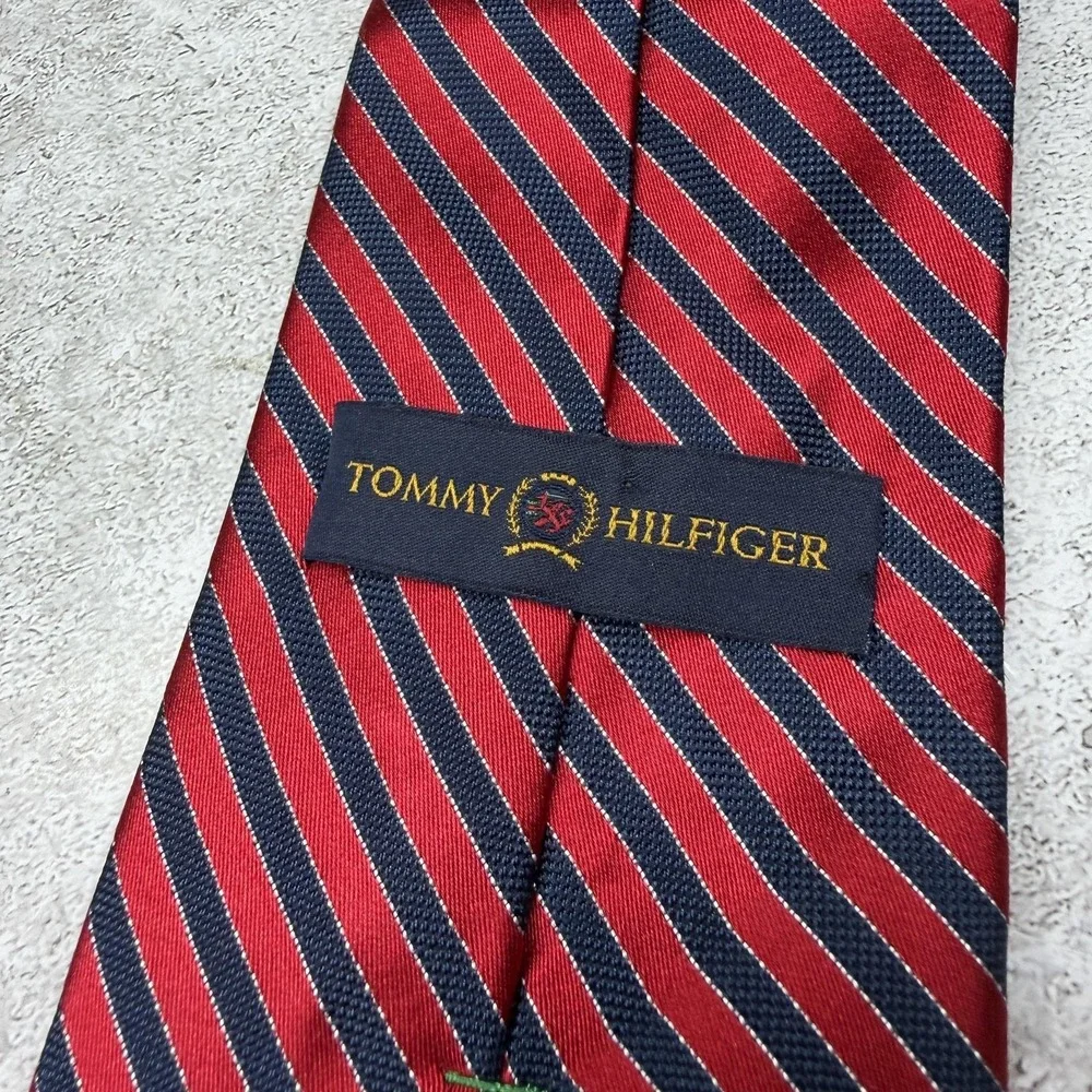 Tommy‎ Hilfiger Silk Tie Mens One Size Red Striped Made In China Necktie